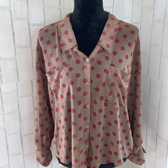 Free People Tops - Free people polka dot button down top